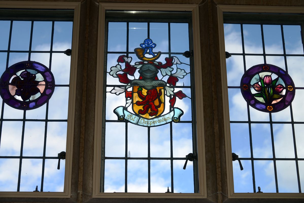 25C Stained Glass Window With Roses With Purple Border And Words Nil Desperandum Never Despairing In Banff Springs Hotel Mt Stephen Hall